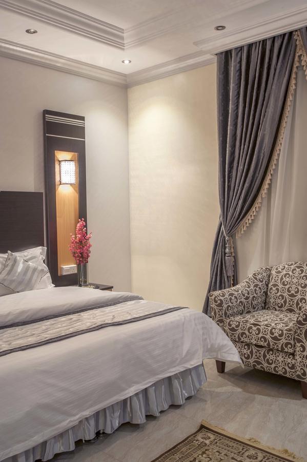 Al Ezzah Palace Hotel Suites Cidde Dış mekan fotoğraf